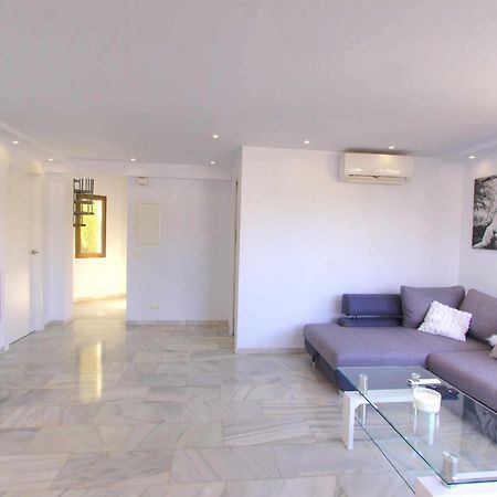 1108 Beachfront 2 Apartments With Roofterrace 80Mtrgt Beach 3 Pools Marbella Eksteriør billede