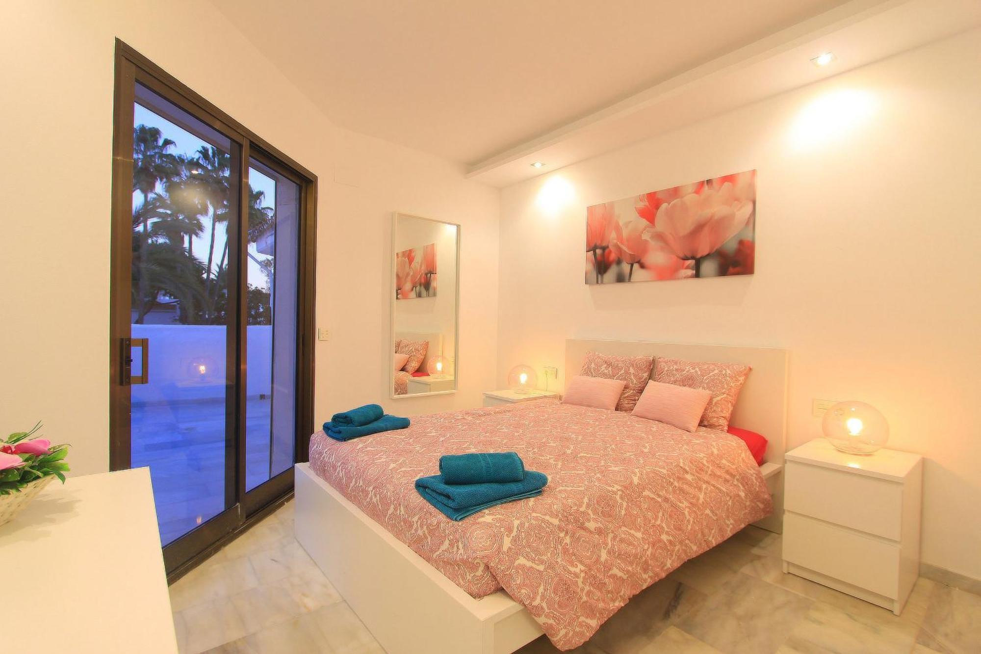 1108 Beachfront 2 Apartments With Roofterrace 80Mtrgt Beach 3 Pools Marbella Eksteriør billede
